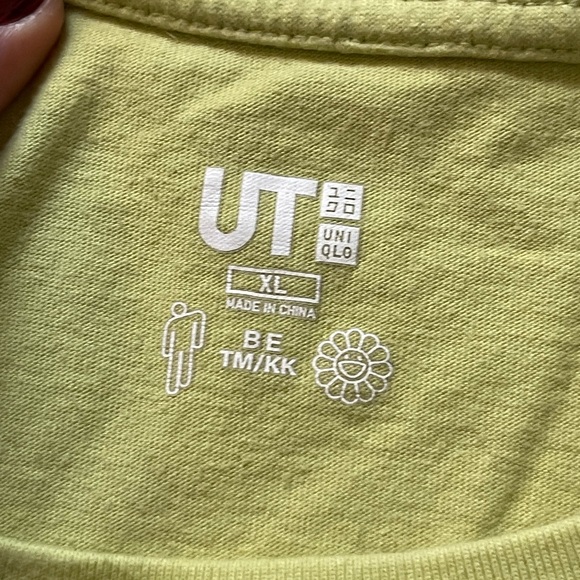Uniqlo Billie Eilish T-Shirt by Takashi Murakami - Picture 4 of 11